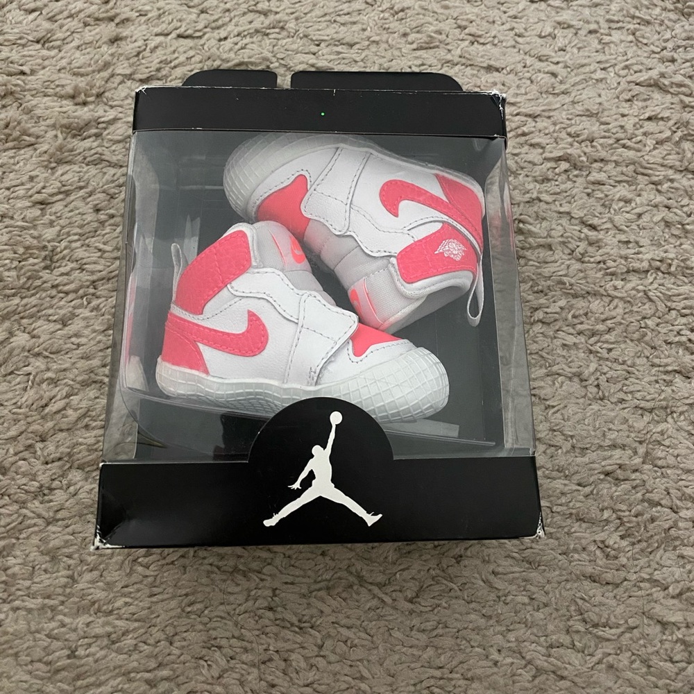 Jordan 1 Crib Bootie